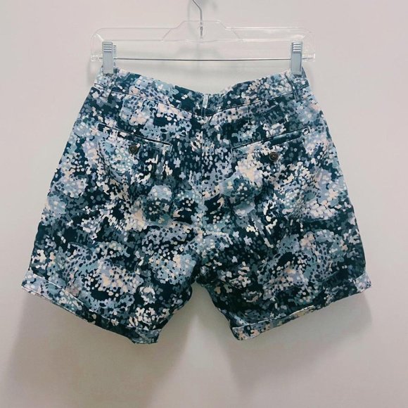 Club Monaco Men’s Baxter Fit Printed Shorts - Picture 3 of 4